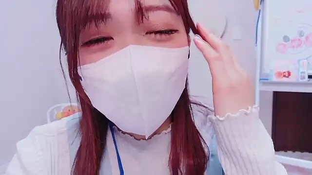 NA-KAREN-V8 online show from February 9, 10:30 am