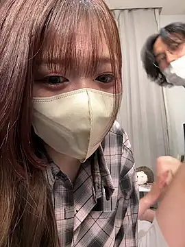 Snapshot of NA-KAREN-V8 chatting on May 8, 12:32 pm NA-KAREN-V8 online show from May 8, 12:32 pm