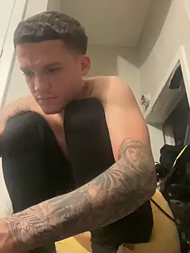 Snapshot of icastronjdkk chatting on January 21, 6:11 am icastronjdkk online show from January 21, 6:11 am