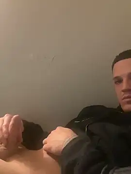 Snapshot of icastronjdkk chatting on January 21, 5:51 pm icastronjdkk online show from January 21, 5:51 pm