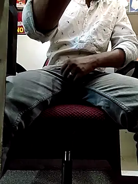 RaviRoy2326 online show from March 6, 6:43 am