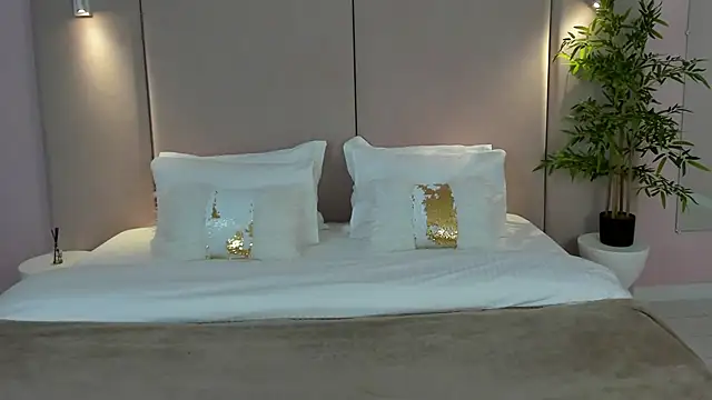 SandraTucker online show from November 23, 2:55 am