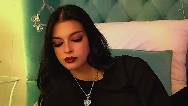 BeverlyMost online show from December 21, 7:37 am