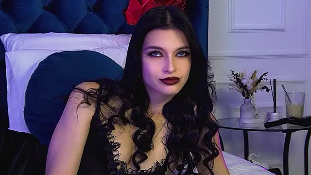 Snapshot of BeverlyMost chatting on February 15, 7:05 am BeverlyMost online show from February 15, 7:05 am