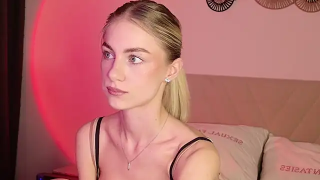 GabriellaOlsen online show from March 24, 5:51 pm