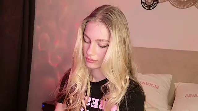 GabriellaOlsen online show from April 4, 4:26 pm