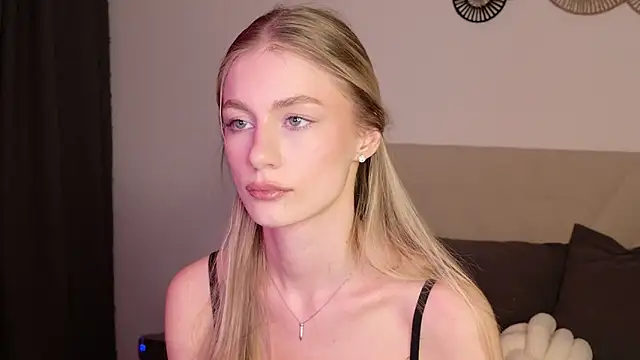 GabriellaOlsen online show from April 16, 4:19 pm