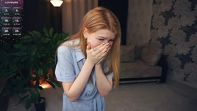 LynetHakes online show from January 26, 12:43 pm