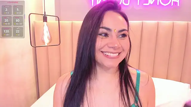 Naomymonroe  online show from November 13, 9:47 pm