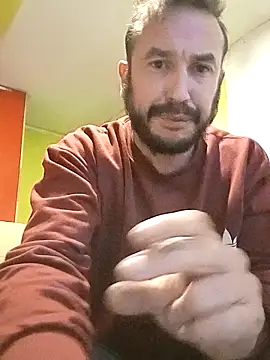 Snapshot of wapo100x100 chatting on February 24, 6:58 pm wapo100x100 online show from February 24, 6:58 pm