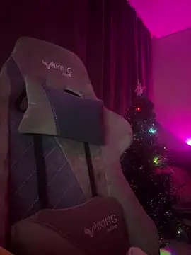 Ohmy Nora  online show from January 30, 1:11 am