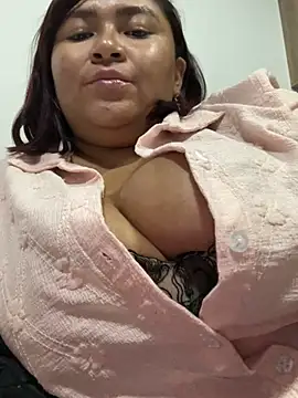 Snapshot of KarlaWild chatting on February 16, 3:15 am KarlaWild online show from February 16, 3:15 am