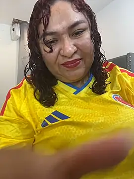Snapshot of KarlaWild chatting on June 17, 3:02 pm KarlaWild online show from June 17, 3:02 pm