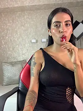 Snapshot of genesissara chatting on May 15, 11:01 pm genesissara online show from May 15, 11:01 pm