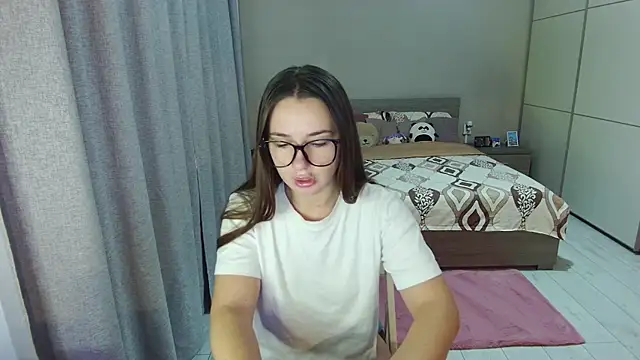 singletrouble online show from September 15, 7:08 am