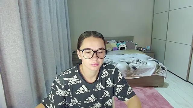 singletrouble online show from October 11, 4:22 am