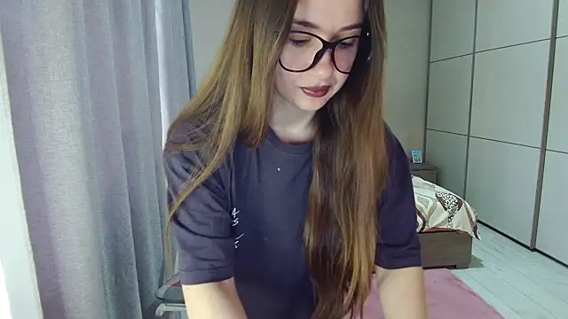 singletrouble online show from March 26, 6:08 am