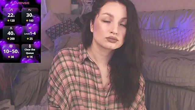 BritneyBarker online show from March 13, 12:48 am