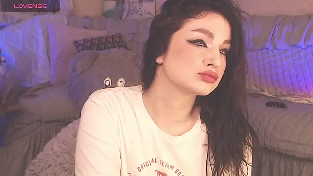 BritneyBarker online show from March 16, 2:43 am