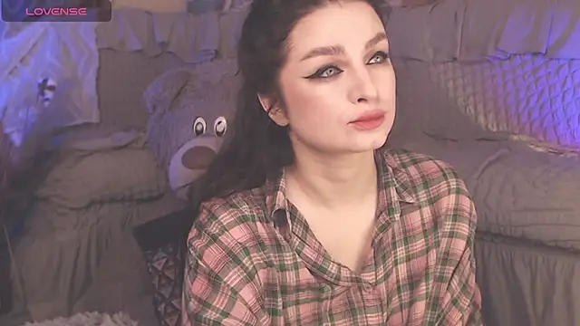 BritneyBarker online show from March 22, 12:39 am