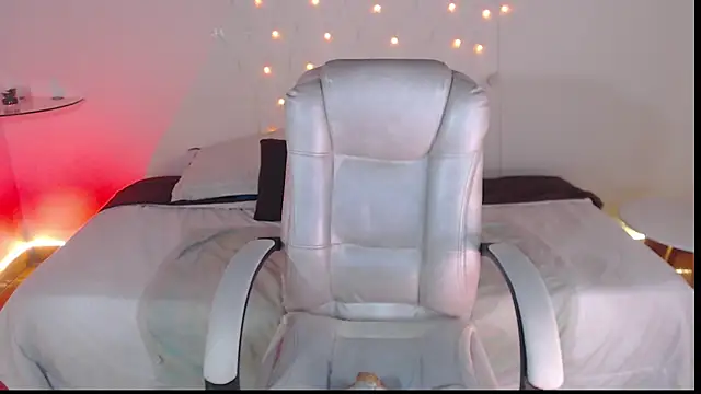 saray  jones online show from March 11, 4:18 pm