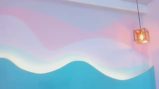 Lannajansen online show from December 18, 1:39 pm