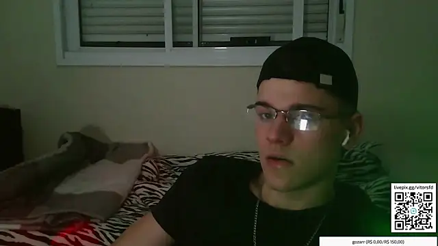 vitorsafado19 online show from November 1, 4:03 am