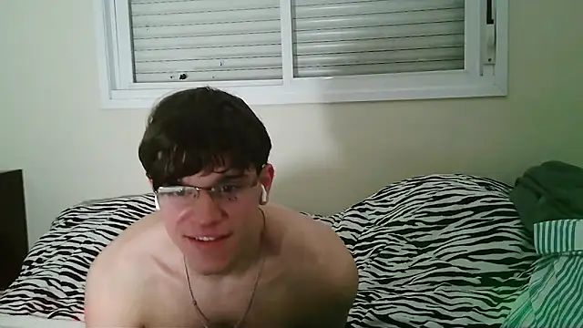 vitorsafado19 online show from June 14, 2:57 am