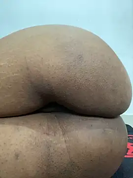 Snapshot of Charlotte_bronxxx chatting on February 8, 5:50 pm Charlotte bronxxx online show from February 8, 5:50 pm