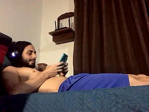 Nooneisthis online show from October 31, 4:57 am