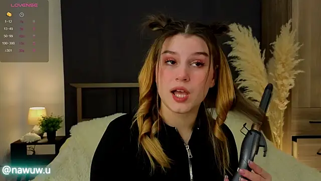 nawuwu online show from February 20, 9:33 am