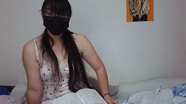 Snapshot of Sisi_cute chatting on September 25, 9:29 pm Sisi cute online show from September 25, 9:29 pm