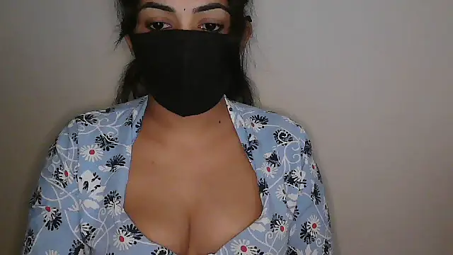 Snapshot of Reddy_Trisha chatting on February 2, 4:33 am Reddy Trisha online show from February 2, 4:33 am