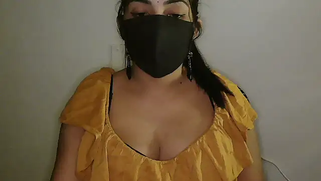 Snapshot of Reddy_Trisha chatting on February 15, 9:55 pm Reddy Trisha online show from February 15, 9:55 pm