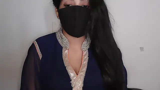 Snapshot of Reddy_Trisha chatting on April 9, 6:19 am Reddy Trisha online show from April 9, 6:19 am