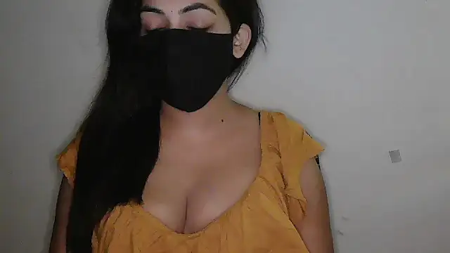 Snapshot of Reddy_Trisha chatting on April 15, 7:58 pm Reddy Trisha online show from April 15, 7:58 pm