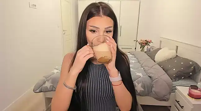 HelenShawn online show from March 12, 9:13 pm