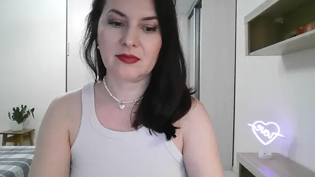 Snapshot of Victoria_Glam chatting on February 4, 7:55 pm Victoria Glam online show from February 4, 7:55 pm