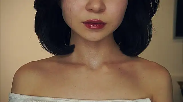 VeronaCritchlow online show from February 6, 1:32 pm