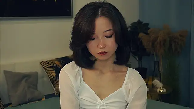 VeronaCritchlow online show from March 1, 7:41 am