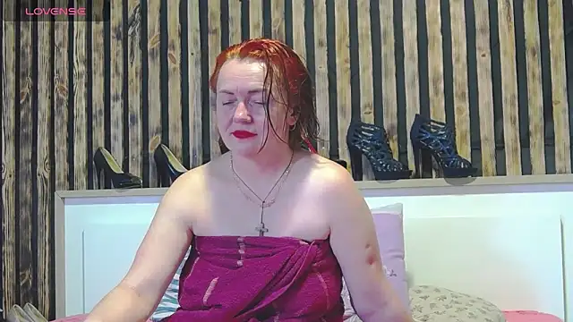 Alis Lovi online show from April 5, 10:40 pm