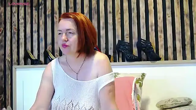 Snapshot of Alis_Lovi chatting on June 23, 10:13 am Alis Lovi online show from June 23, 10:13 am
