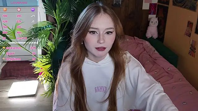 Snapshot of Yo_Pixxie chatting on February 19, 1:50 pm Yo Pixxie online show from February 19, 1:50 pm