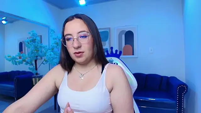 Lilyy evans online show from February 10, 11:36 am