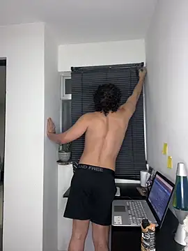 Snapshot of ttylloserxxx chatting on January 24, 8:34 am ttylloserxxx online show from January 24, 8:34 am