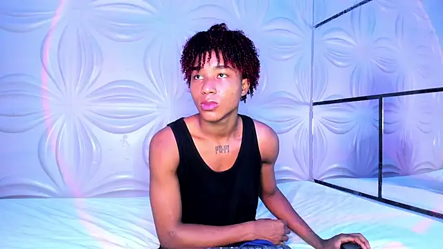 Snapshot of JackBBC18 chatting on February 14, 11:53 am JackBBC18 online show from February 14, 11:53 am