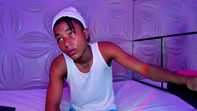 Snapshot of JackBBC18 chatting on February 27, 11:41 am JackBBC18 online show from February 27, 11:41 am