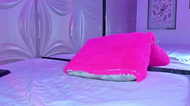 Snapshot of JackBBC18 chatting on February 27, 2:43 pm JackBBC18 online show from February 27, 2:43 pm