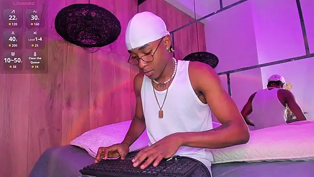 Snapshot of JackBBC18 chatting on October 1, 12:22 pm JackBBC18 online show from October 1, 12:22 pm