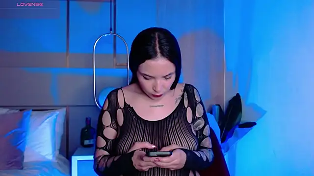 Victoria Collinns online show from October 24, 12:12 pm